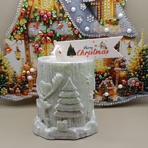 Glittery Christmas Candle with Tree Design